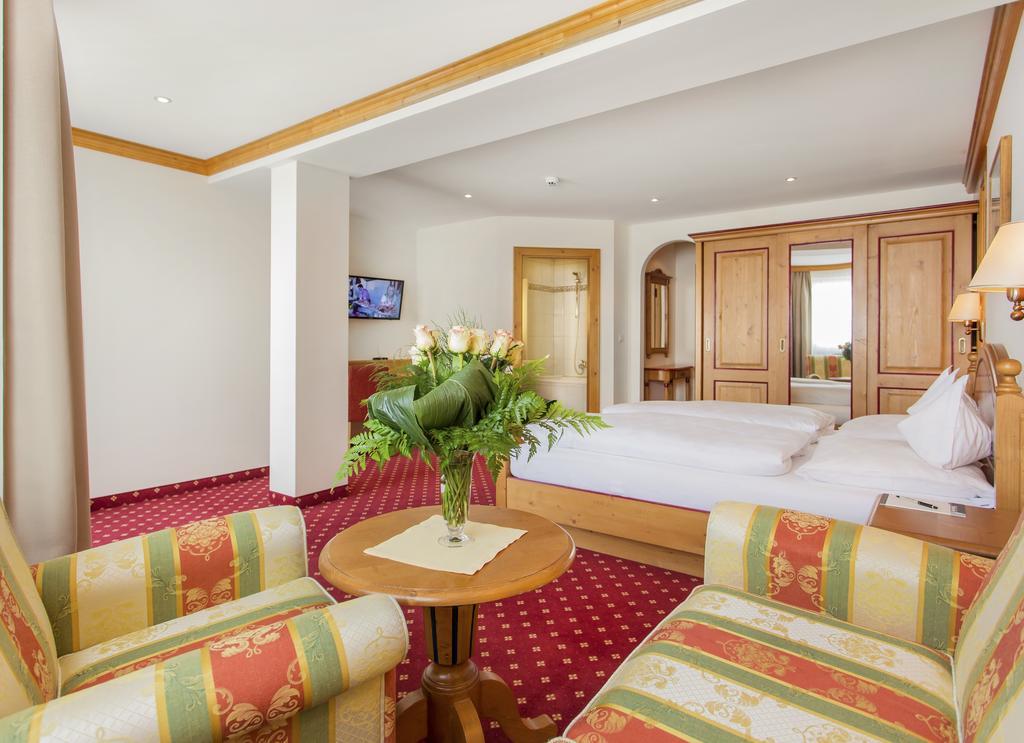 Hotel Edelweiss Hochsoelden Superior Oda fotoğraf