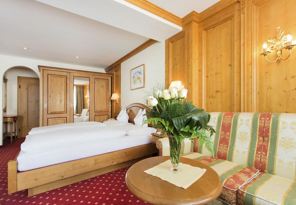 Hotel Edelweiss Hochsoelden Superior Oda fotoğraf