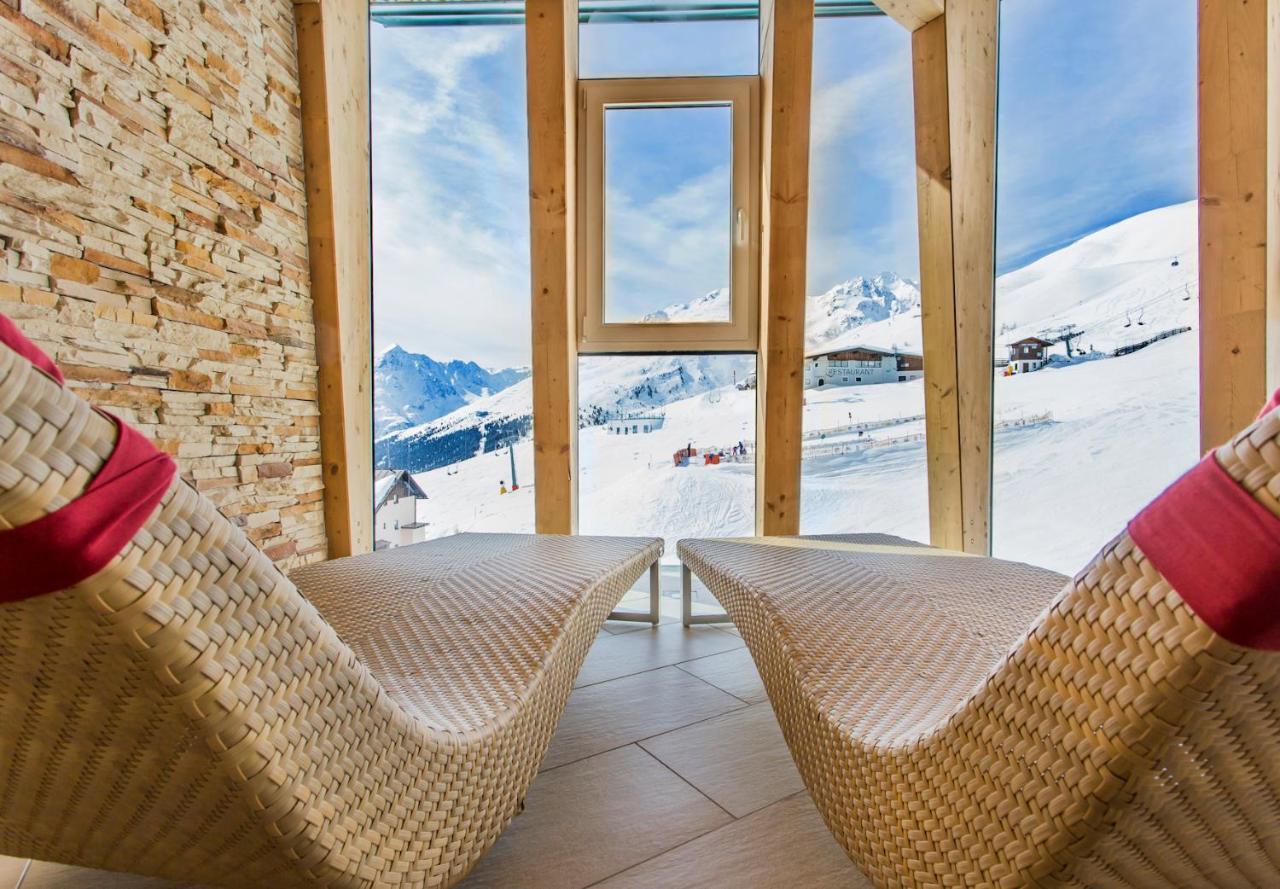 Hotel Edelweiss Hochsoelden Superior Oda fotoğraf